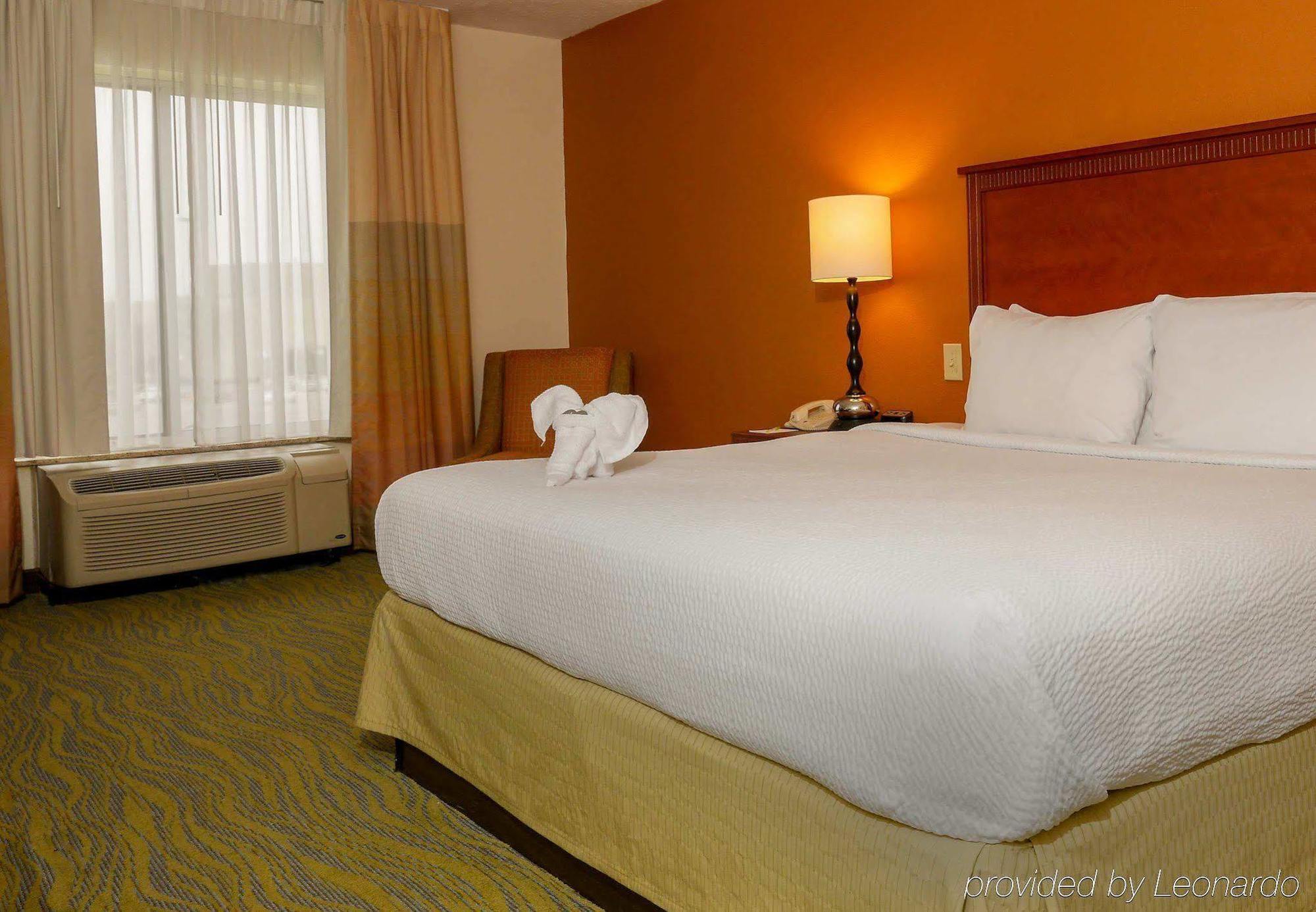 Quality Inn Fayetteville Near Fort Bragg Exterior foto