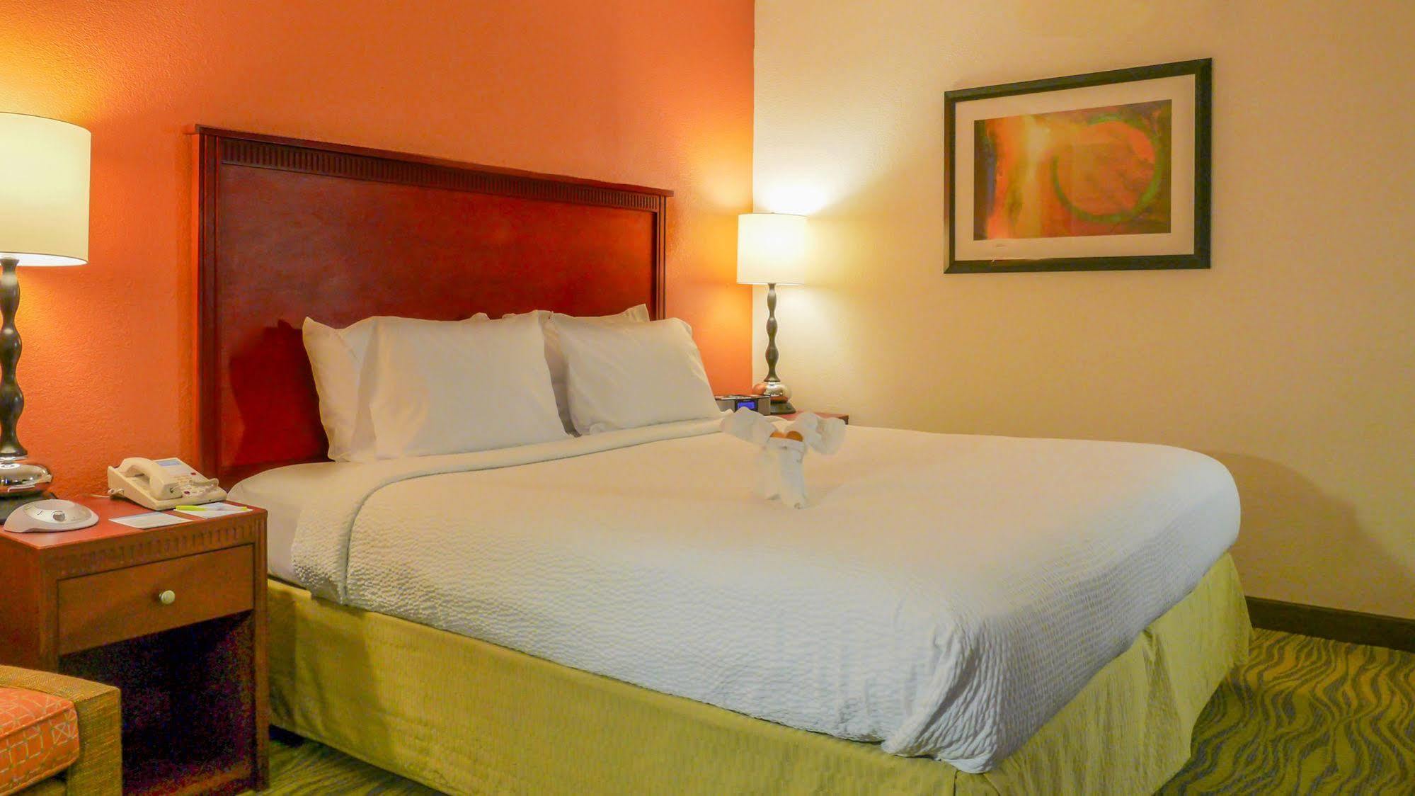 Quality Inn Fayetteville Near Fort Bragg Exterior foto